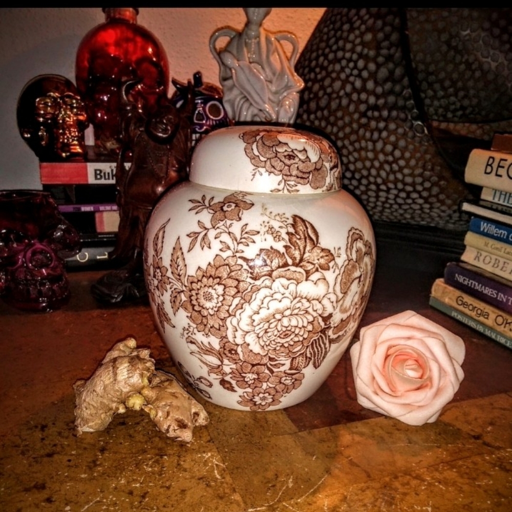 Maling ginger jar HOST PICK